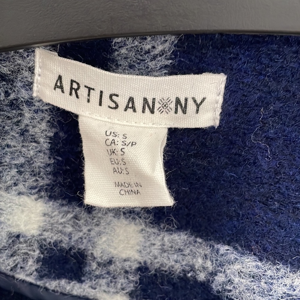 Wool coat - Picture 2 of 3